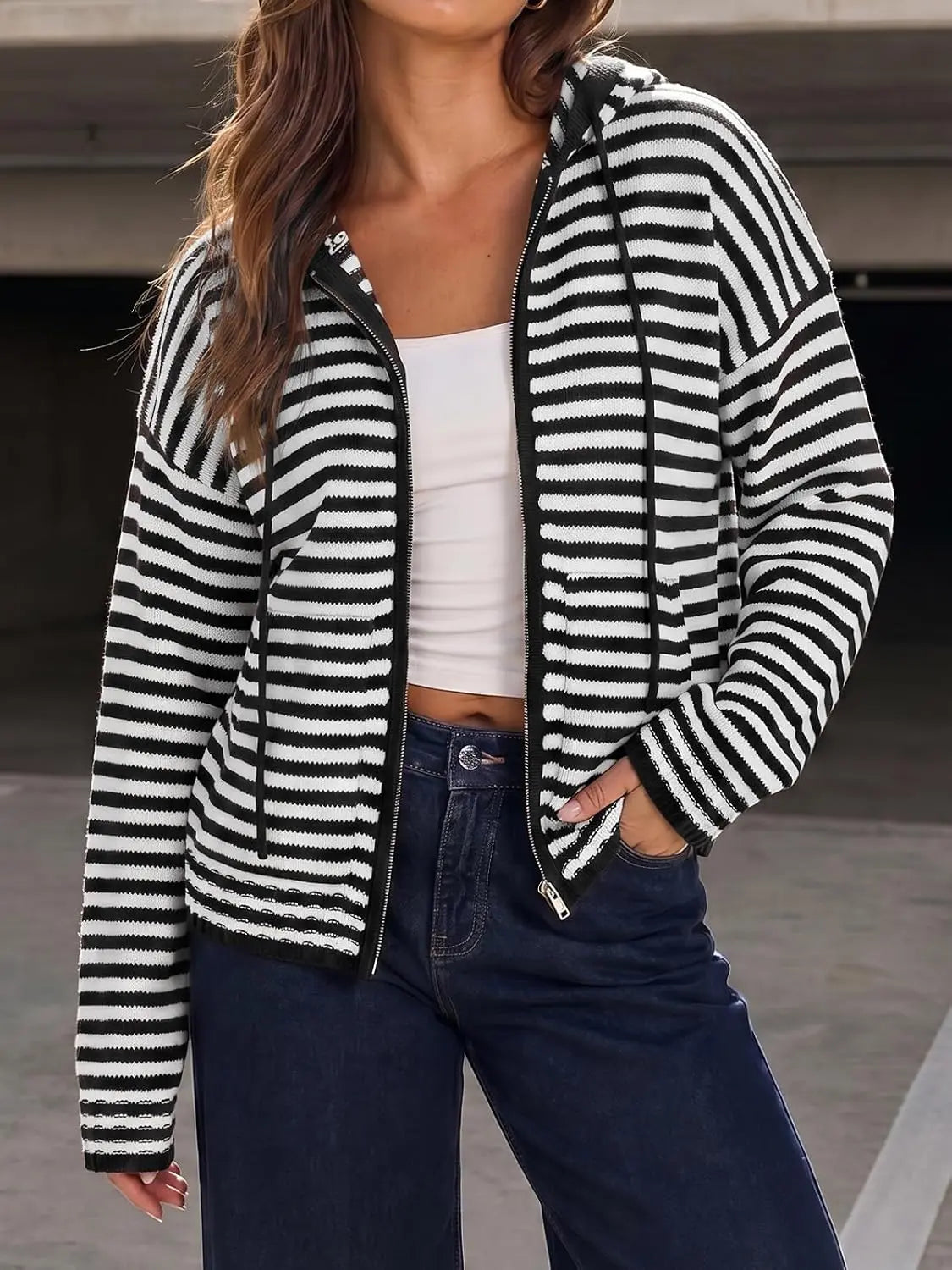 Fisoew Womens Striped Zip up Hoodie Long Sleeve Cardigan Sweatshirts Oversized Crop Sweaters Jackets Y2K Fall Outfits,Clothes for Back to School,First Day of School Outfits